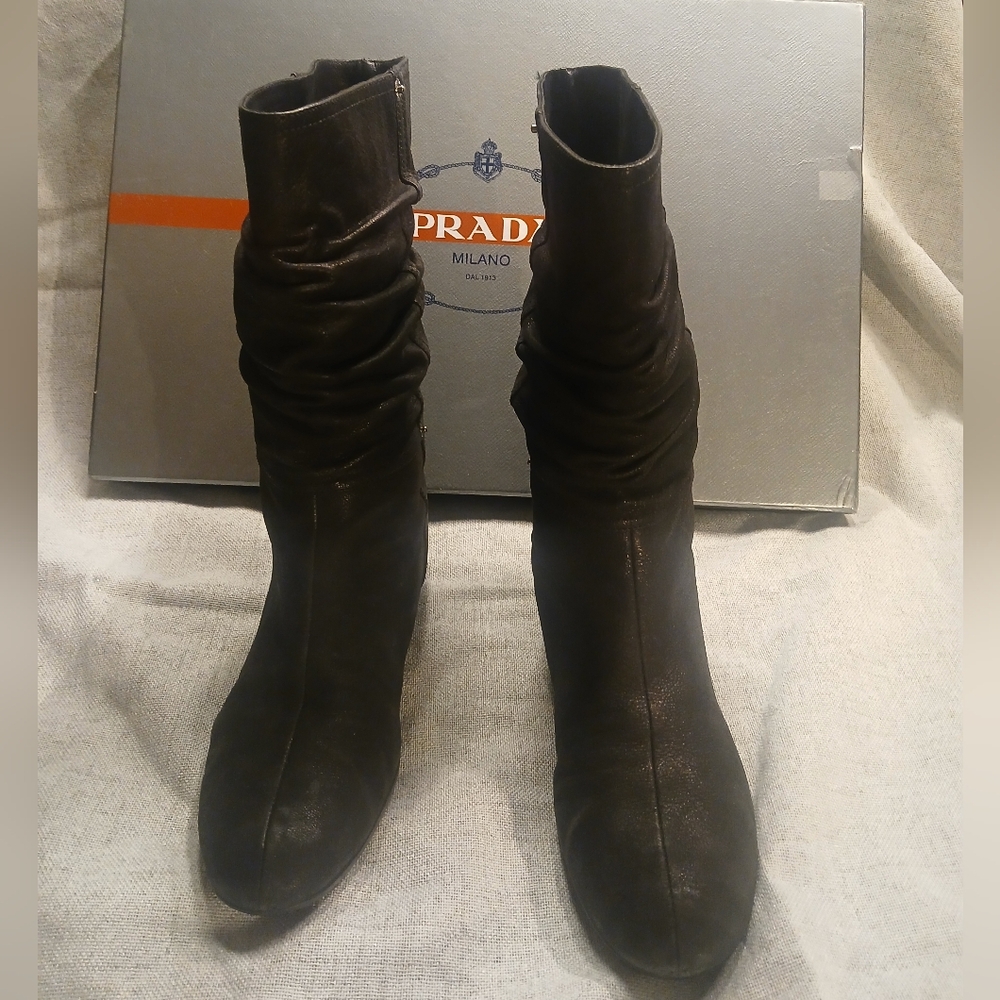Prada Women's Black Suede Flat Boots. Size 37.5 EU or 7.5 US. - Picture 6 of 15